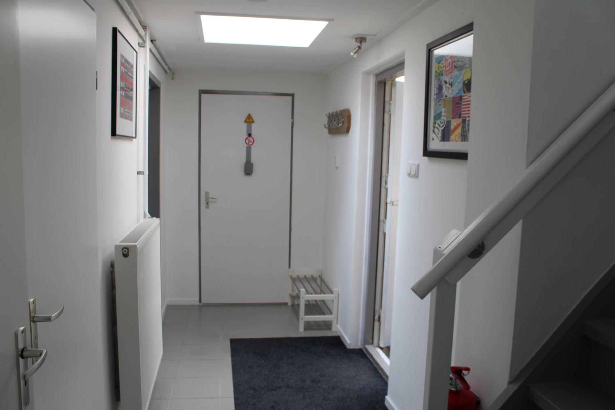 Vrijstaande Ruime Familiewoning Landelijk Gelegen Villa Lewedorp Buitenkant foto