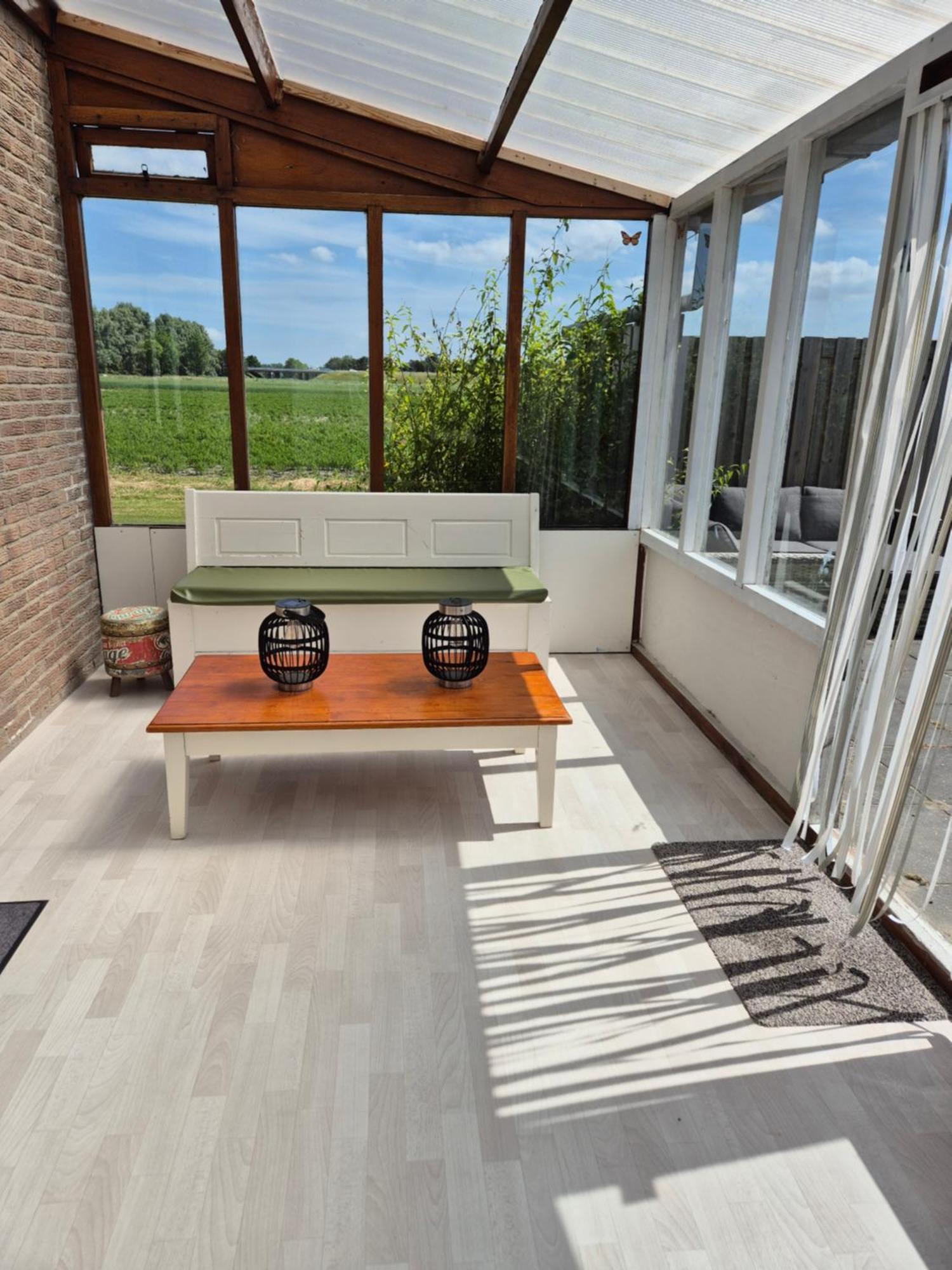 Vrijstaande Ruime Familiewoning Landelijk Gelegen Villa Lewedorp Buitenkant foto